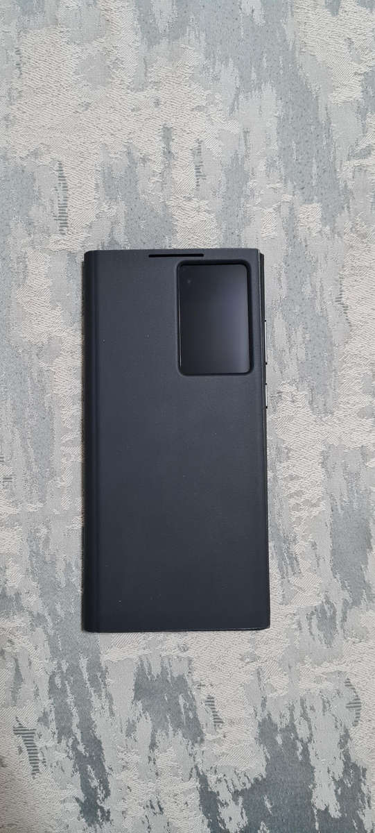 Samsung Galaxy S22 Ultra (Mint condition)