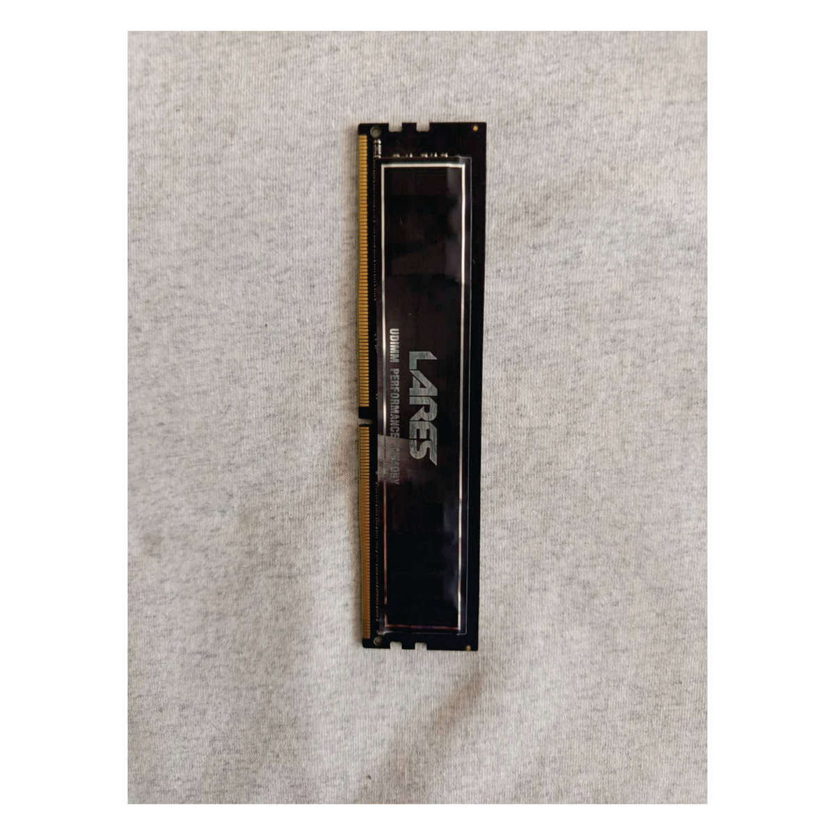 Lares DDR4 U DIMM S LEVER 8GB