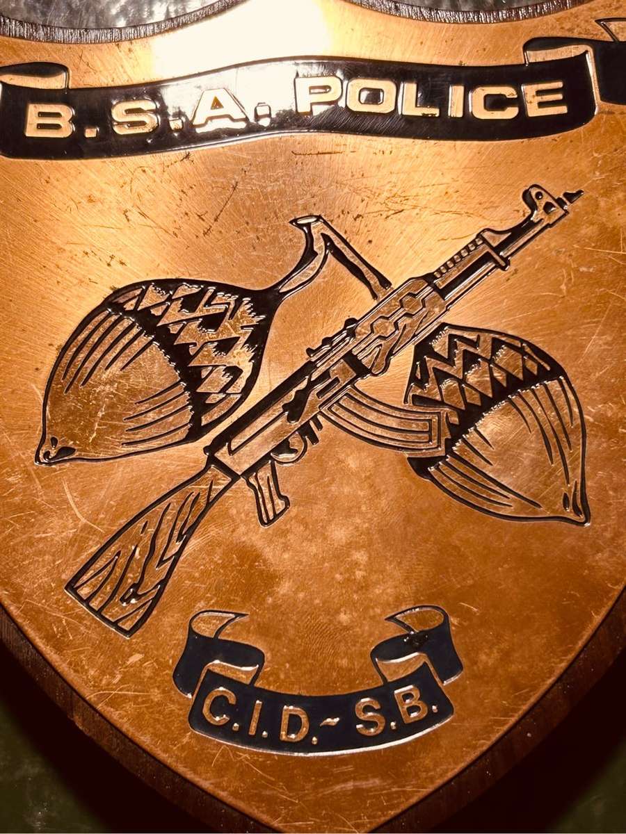 RHODISIA BSA  POLICE  ORIGINAL PLAQUE SALISBURY SCARES COLLECTABLE