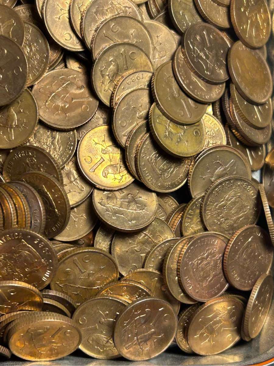 250 x UNC 1 cents COINS MIX DATES ONE BID TAKES ALL