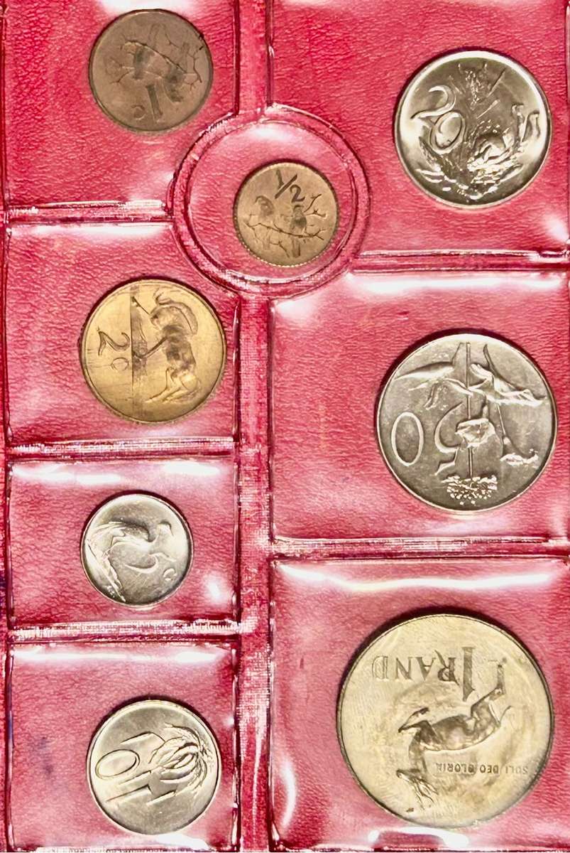 1973 UNC SILVER R1 MINT PACK  with SCARES 1/2 cent LOW MINTAGE BRILLIANT COINS