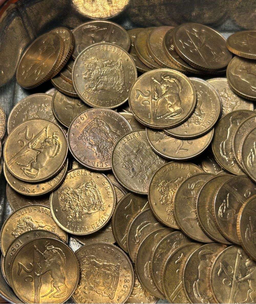 150 x UNC 2 cents COINS MIX DATES ONE BID TAKES ALL