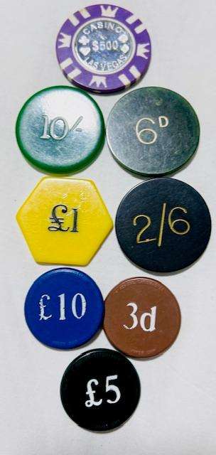 VINTAGE UK CASINO TOKENS AND ONE 500$ LAS VEGAS CASINO TOKEN (8 TOKENS IN TOTAL)