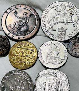 9 X VAN RIEBEECK REPLICE COLLECTABLE TOKENS INCLUDE ALL THE SCARES COLLECTOR PIECES NO DUPLICATES
