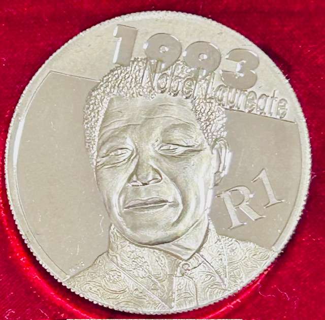 2007 MANDELA SILVER R1 UNCIRCULATED NOBEL PRIZE LOW MINTAGE