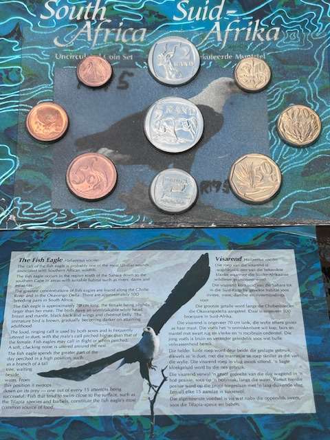 1995 SPECIAL UNCIRCULATE SMALL SET IN ORIGINAL CASE (SEE OTHER 1995 SETS COMPLETE COLLECTION) IMAGES