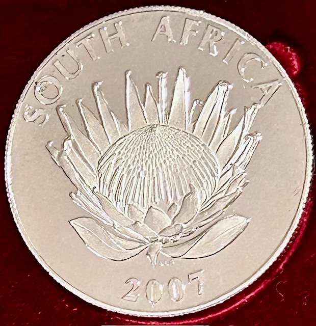 2007 MANDELA SILVER R1 UNCIRCULATED NOBEL PRIZE LOW MINTAGE