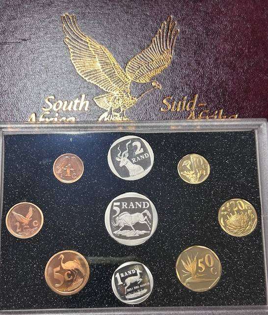 1995 BRILLIANT PROOF SET IN ORIGINAL COIN BOX AS FROM MINT