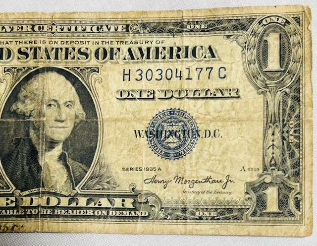 1935 A SERIES SCARES AND HIGHLY COLLECTABLE BLUE SEAL AMERICAN ONE DOLLAR