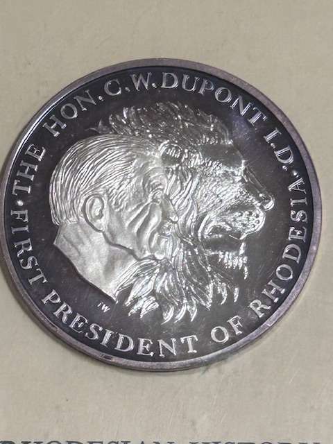 RHODESIA HISTORY MEDALLION VOL. 1 (42 GRAMS PURE 99.9 SILVER) IN ORIGINAL HOLDER SEALED