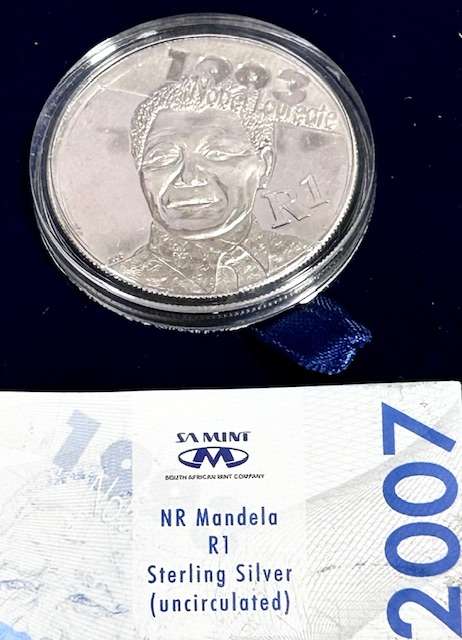 2007 MANDELA SILVER R1 UNCIRCULATED NOBEL PRIZE LOW MINTAGE
