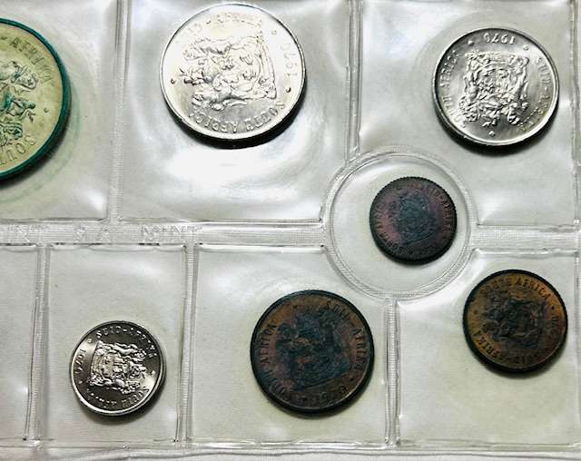 1970 (R1-1/2c) SILVER ONE RAND (R1) MINT PACK SOUTH AFRICA UNCIRCULATED AS FROM MINT