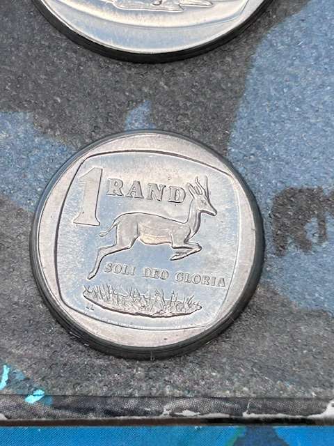 1995 SPECIAL UNCIRCULATE SMALL SET IN ORIGINAL CASE (SEE OTHER 1995 SETS COMPLETE COLLECTION) IMAGES