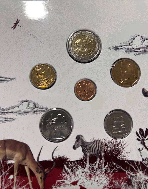 2013 BRILLIANT UNCIRCULATED LOW MINTAGE SCARCE SET IN ORIGINAL COIN BOX AS FROM MINT