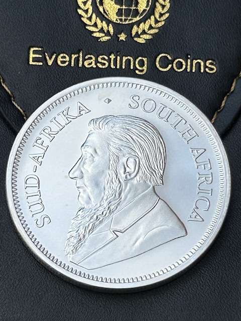 2024 KRUGERRAND 1OZ FINE SILVER IN CAPTULE AND LEATHER COIN POUCH SPOTLESS COIN TO GRADE SEE IMAGES