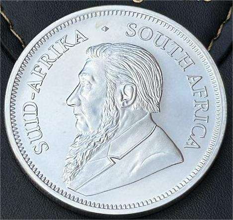 2024 KRUGERRAND 1OZ FINE SILVER IN CAPTULE AND LEATHER COIN POUCH SPOTLESS COIN TO GRADE SEE IMAGES