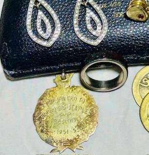 HIGH VALUE MIX LOT CONTAINING SILVER AND SMART WATCH (SEE DESCRIPTION) 