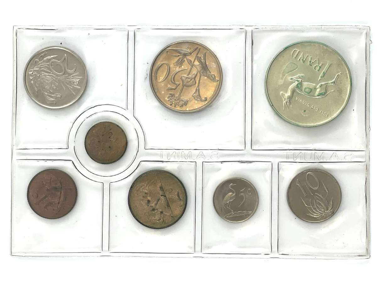 1976 South Africa (UNC) Uncirculated Mint Pack Set (Silver R1)* **Mintage ONLY 20,000**