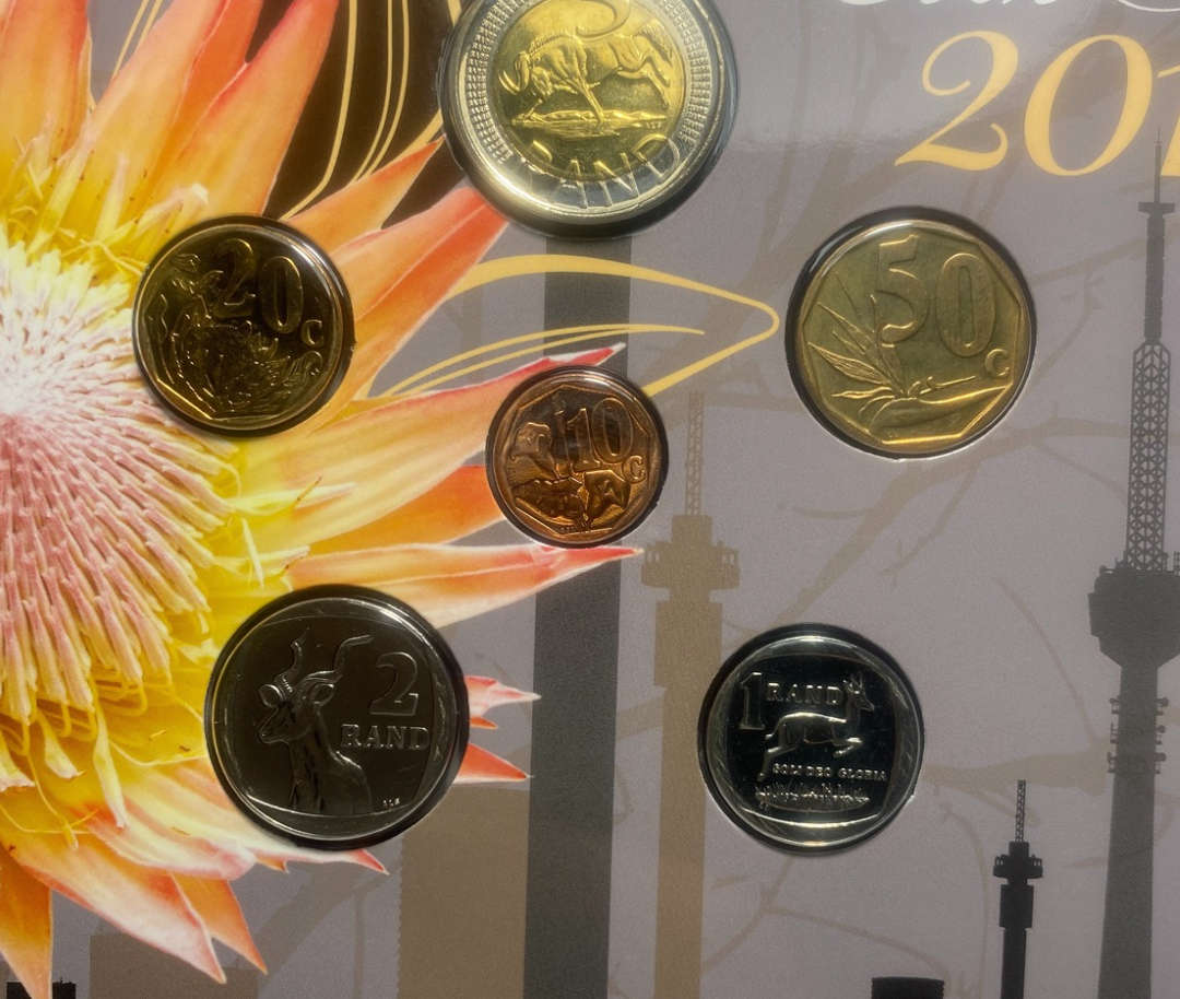 2015 South Africa (UNC) Uncirculated Mint Set * **Mintage ONLY 682**