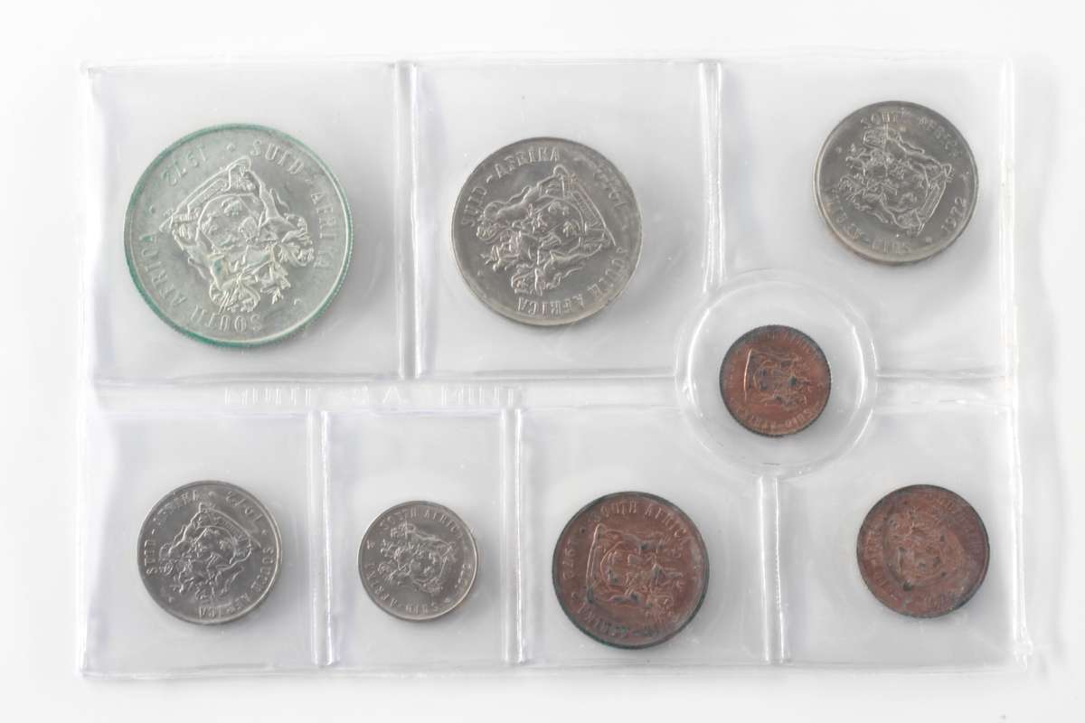 1972 South Africa (UNC) Uncirculated Mint Pack Set (Silver R1) * **Mintage ONLY 20,000**