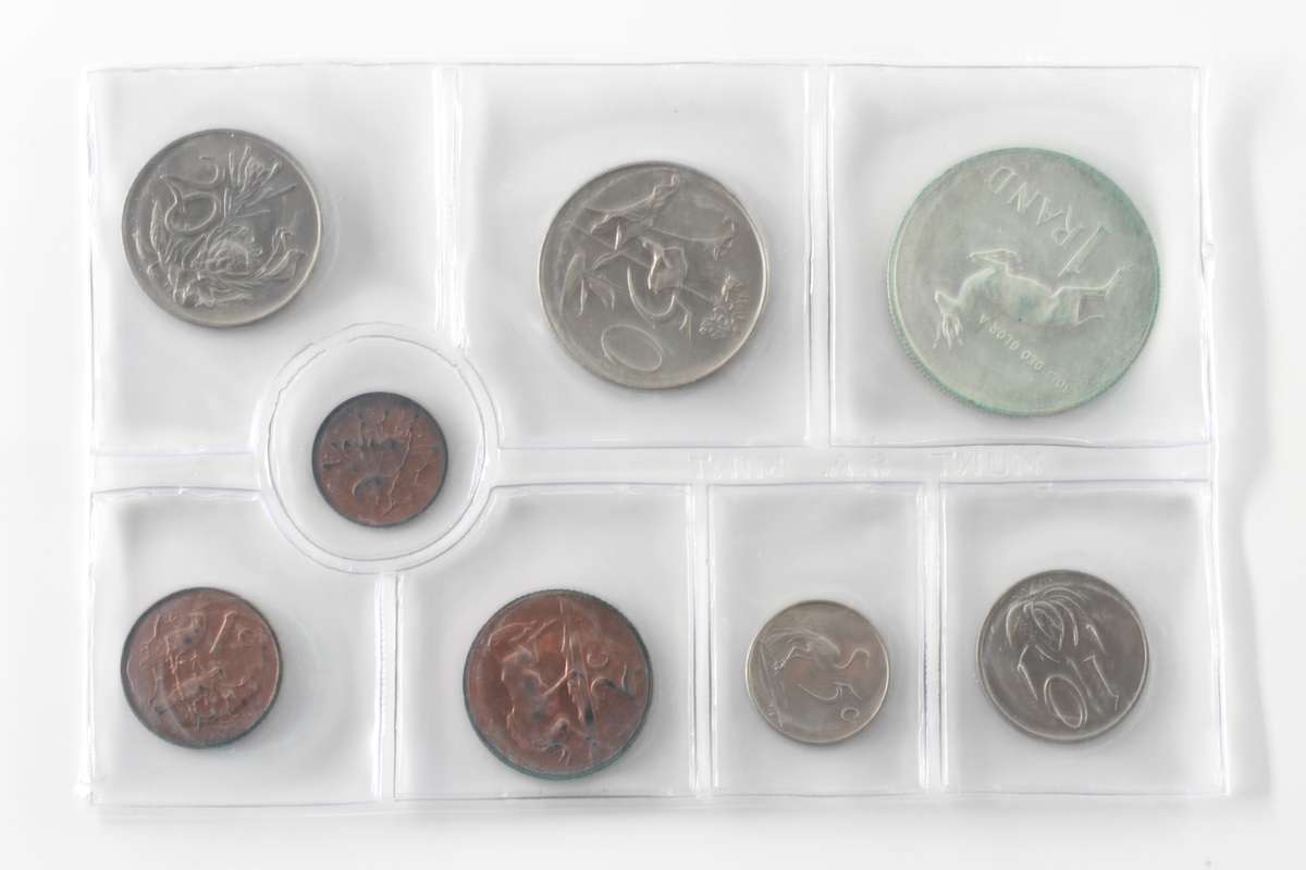 1972 South Africa (UNC) Uncirculated Mint Pack Set (Silver R1) * **Mintage ONLY 20,000**