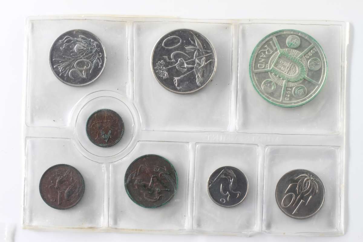 1974 South Africa Uncirculated Mint Pack Set Silver R1 - Mintage only 20,000