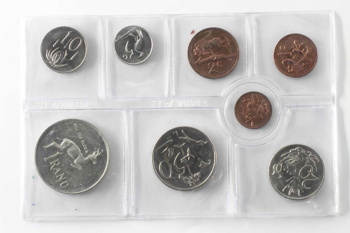 1975 South Africa (UNC) Uncirculated Mint Pack Set (Silver R1) * **Mintage ONLY 20,000**