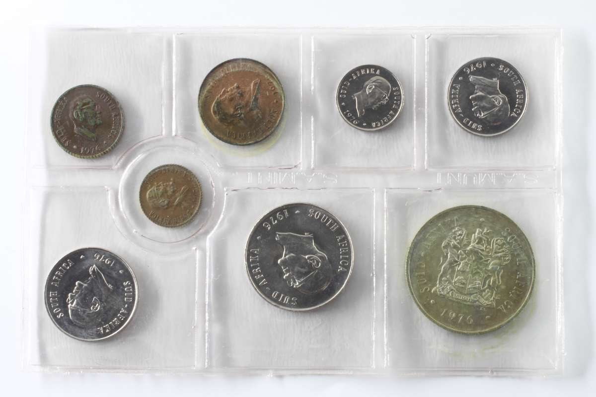 1976 South Africa (UNC) Uncirculated Mint Pack Set (Silver R1)* **Mintage ONLY 20,000**