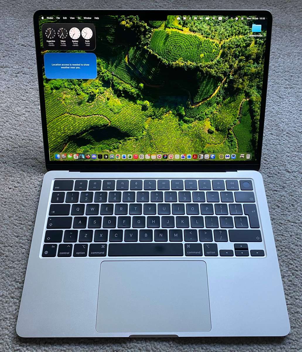 512GB MacBook Air M2  8GB RAM | PRISTINE CONDITION