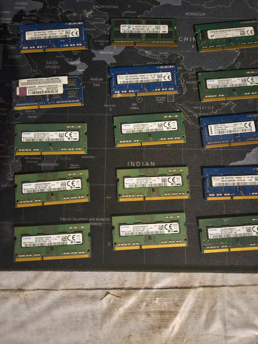 Lot of ddr3 laptop ram 4gb