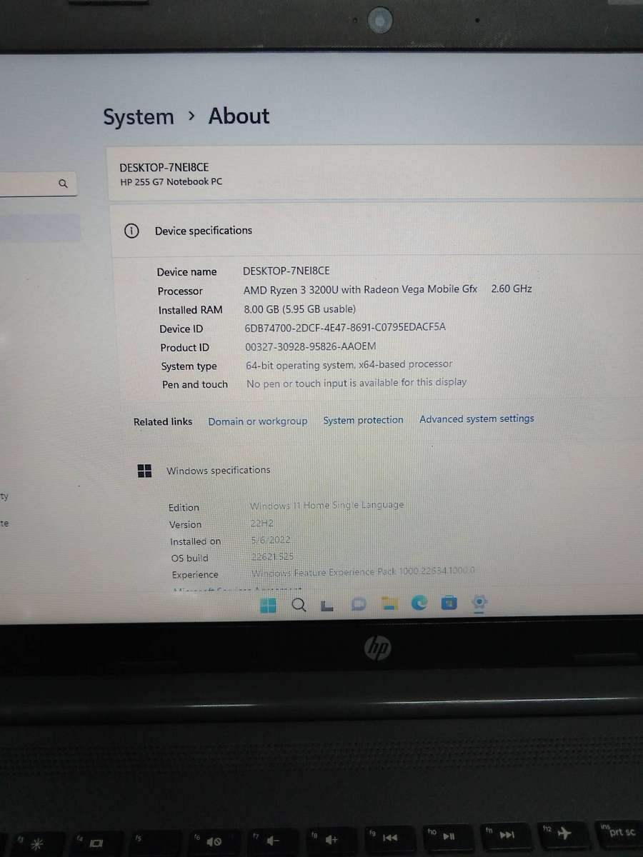 HP 255 Ryzen 3 laptop on auction.