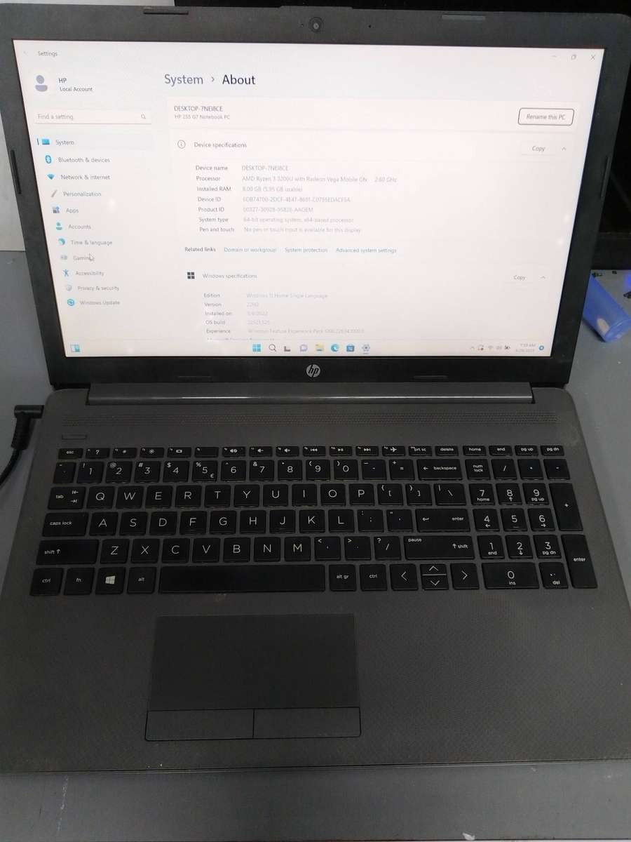 HP 255 Ryzen 3 laptop on auction.