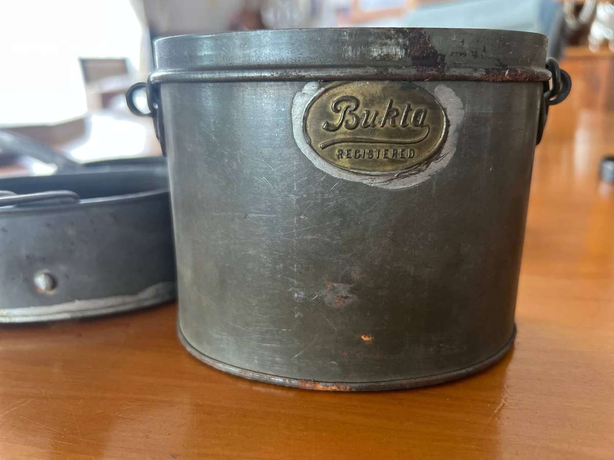 WW1 British Army D shaped mess kit