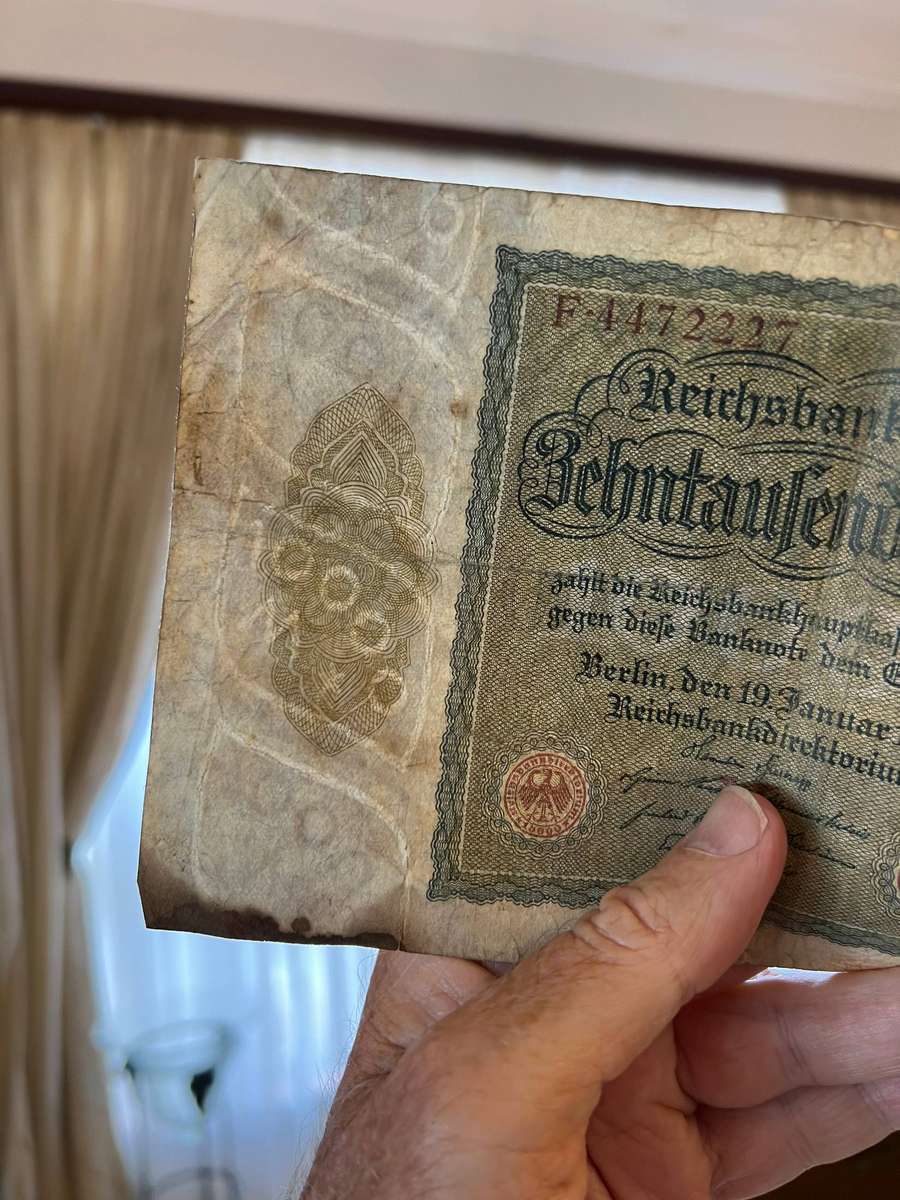 German 1922 bank note 10,000 M