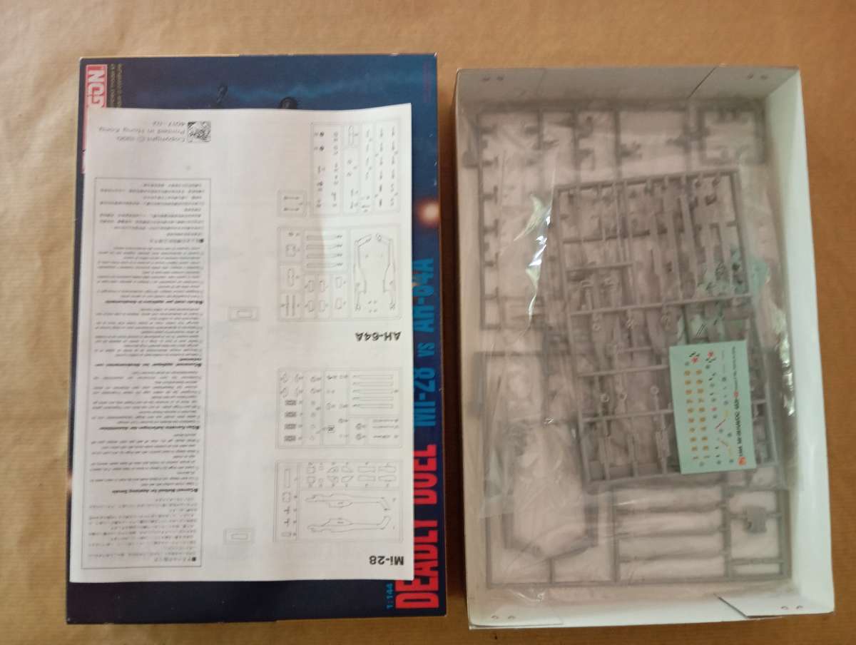 Scale Model Kit 1:144 - Deadly Duel Mi-28 vs AH-64A - Dragon