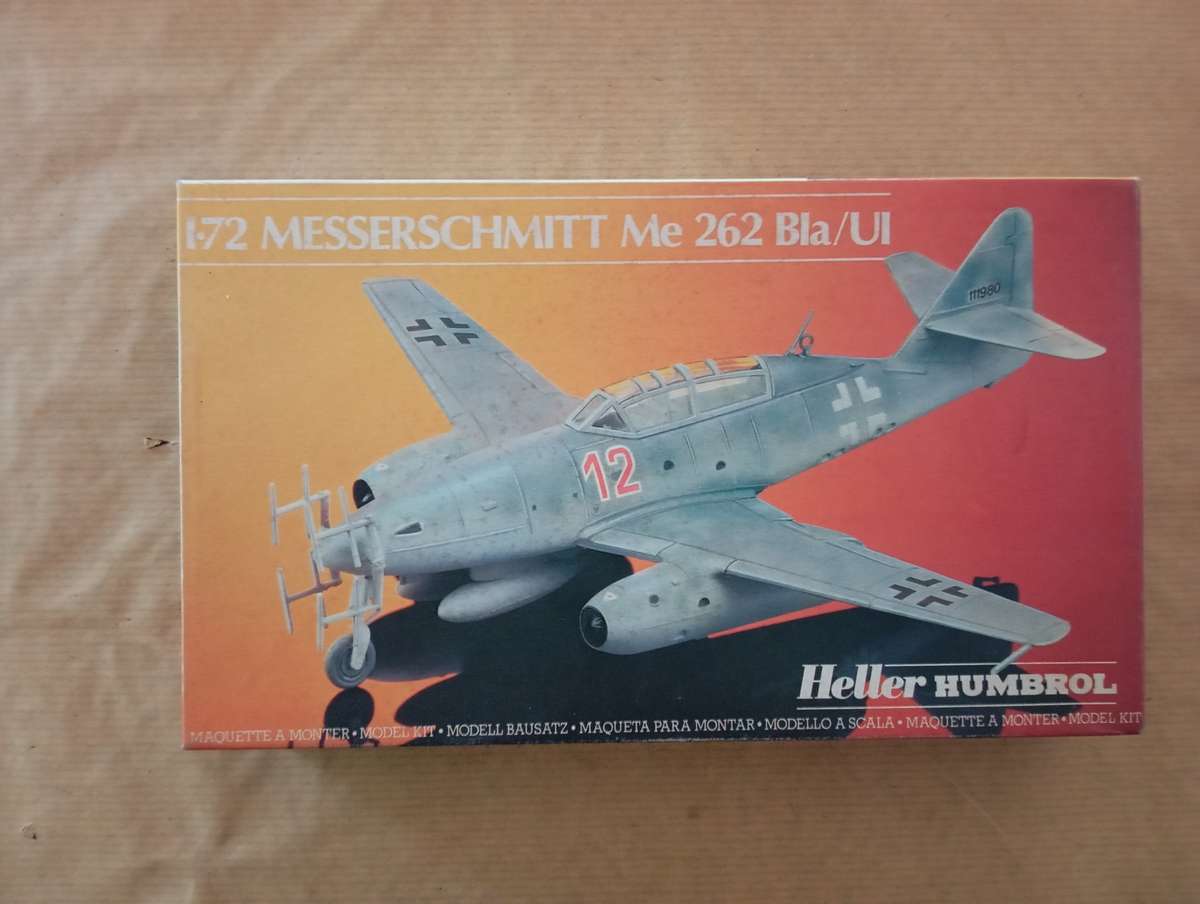 Scale Model Kit 1:72 - Messerschmitt Me262 Bla/UI - Heller