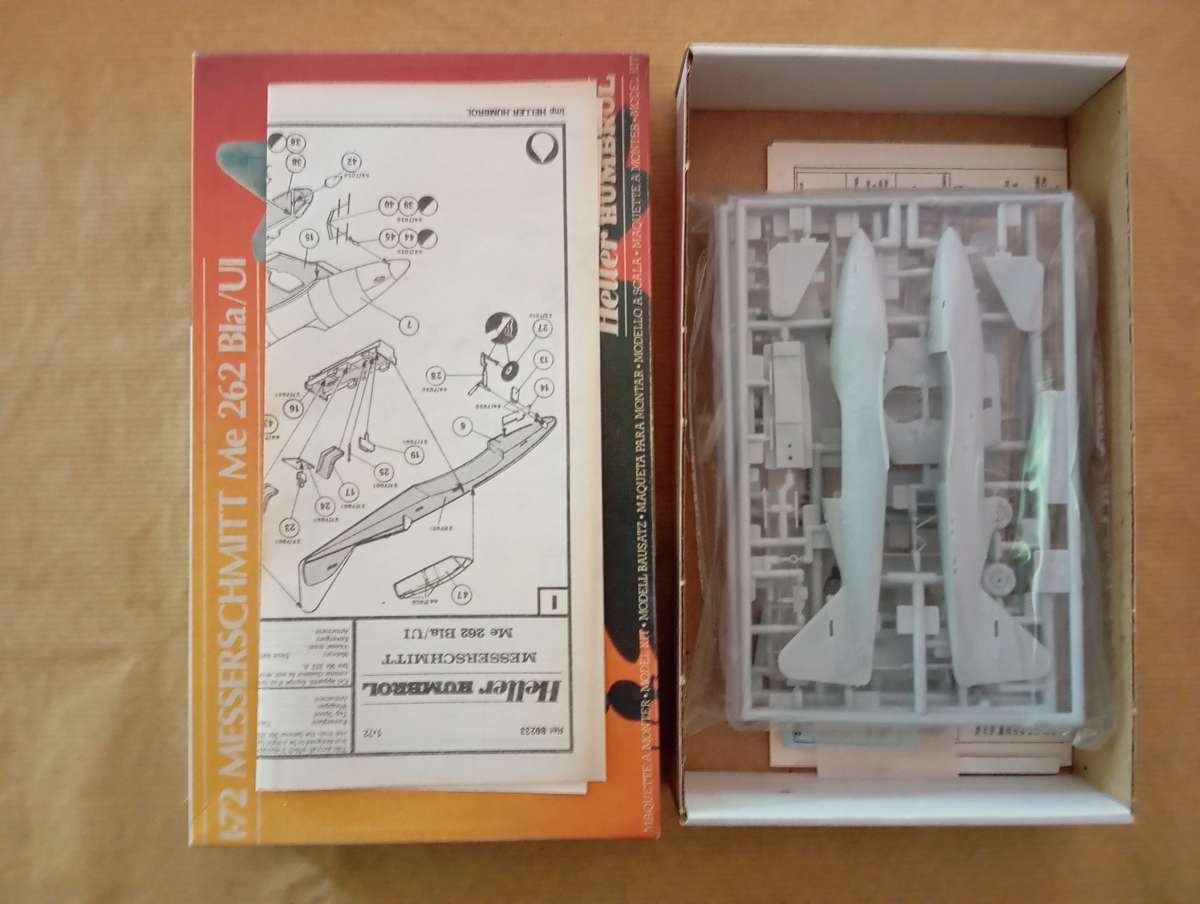 Scale Model Kit 1:72 - Messerschmitt Me262 Bla/UI - Heller