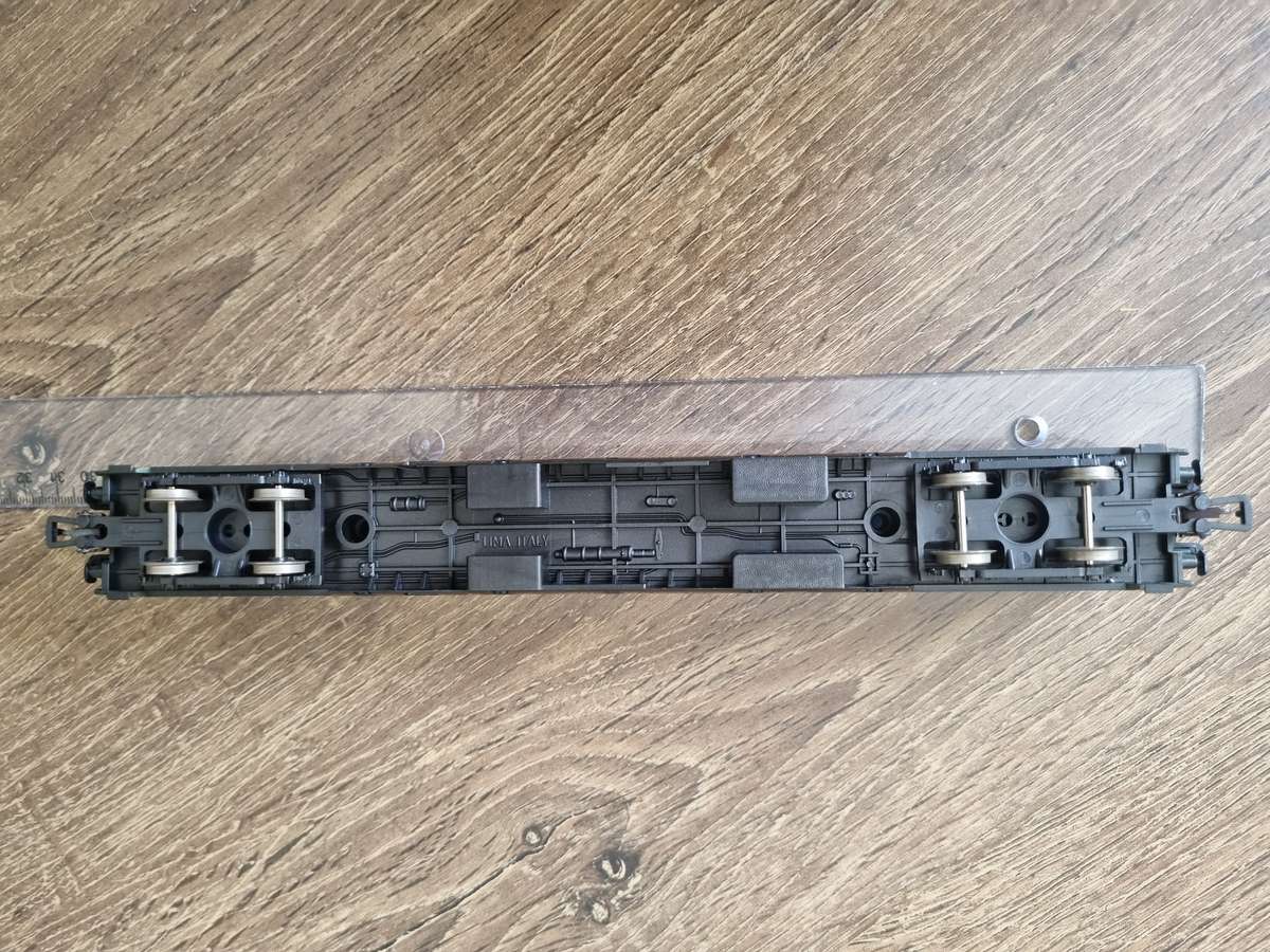 Rare LIMA CINEMA COACH- H0 Scale