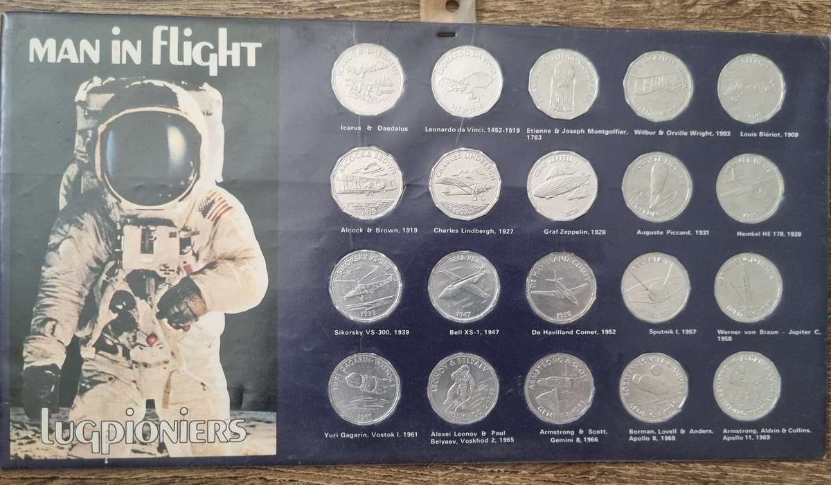 MAN in FLIGHT /LUGPIONERS - a SHELL collectable from 1969