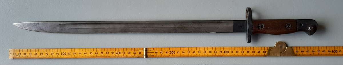 WW1 1915 Pattern 1907 Sword Bayonet By Wilkinson Sword With Leather Scabbard.