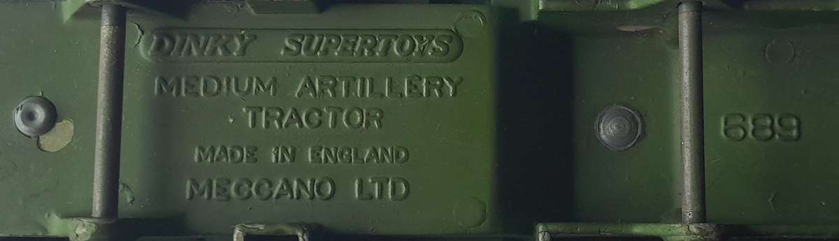 Dinky Toys 689 Medium Artillery Tractor In Original Box. 13.5cm.
