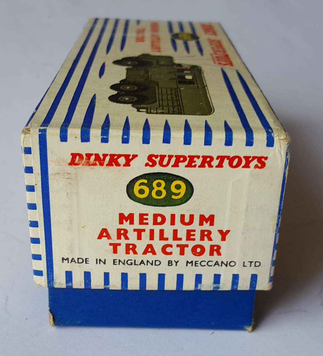 Dinky Toys 689 Medium Artillery Tractor In Original Box. 13.5cm.