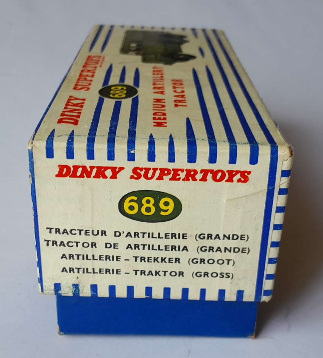 Dinky Toys 689 Medium Artillery Tractor In Original Box. 13.5cm.