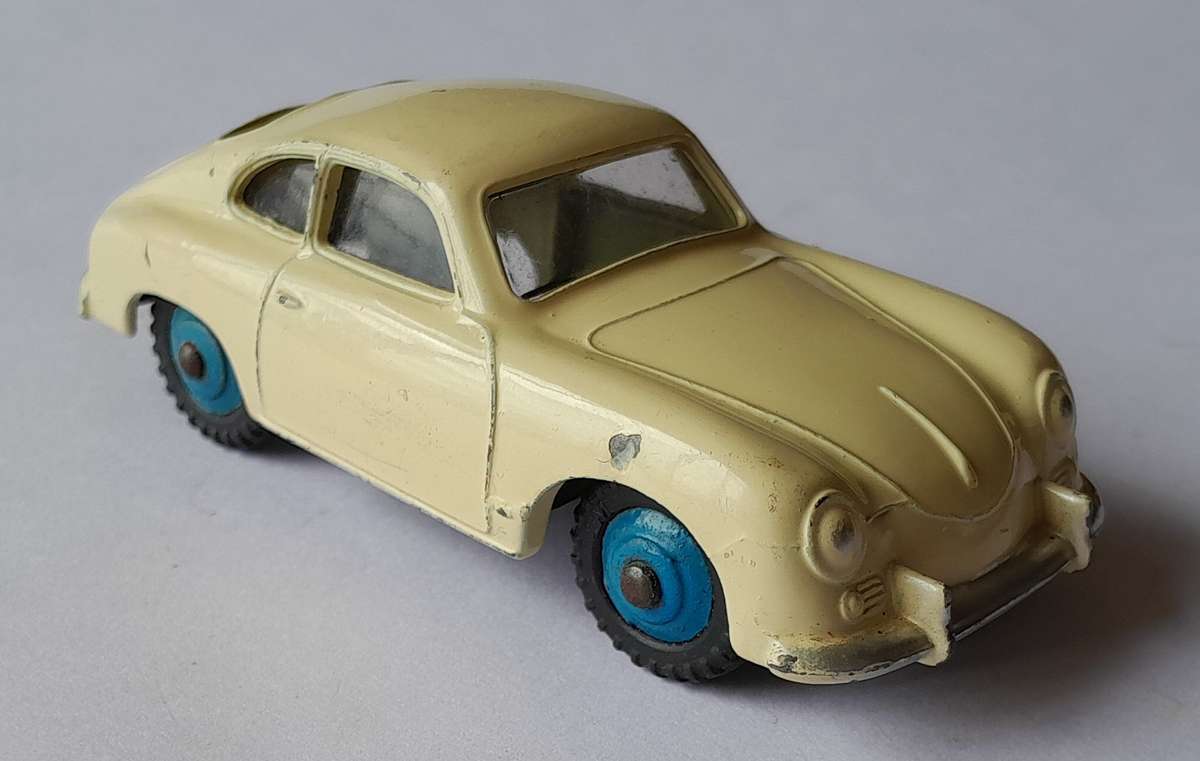 Dinky Toys 182 Porsche 356A Coupe In Original Box.