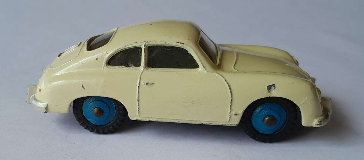 Dinky Toys 182 Porsche 356A Coupe In Original Box.