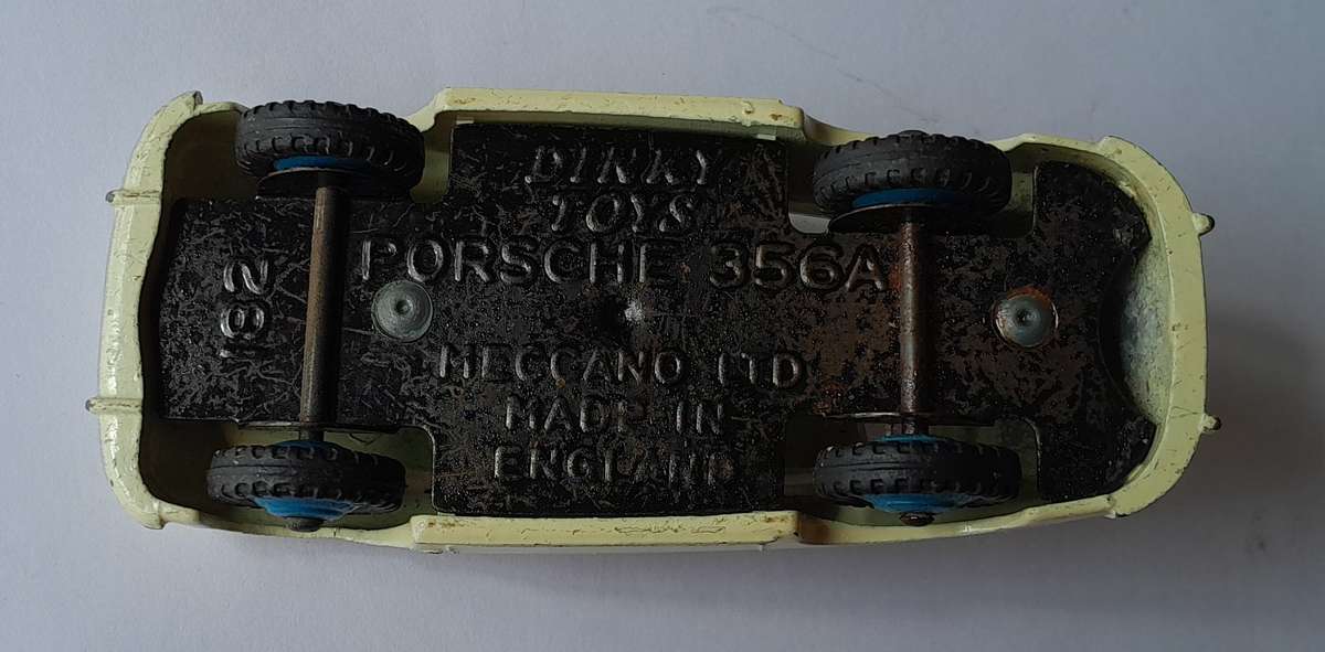Dinky Toys 182 Porsche 356A Coupe In Original Box.