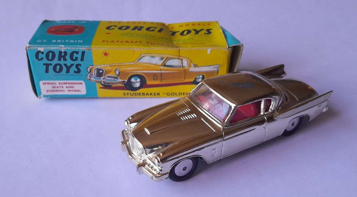Corgi Toys 211S Studebaker Golden Hawk In Original Box. 11.4cm.