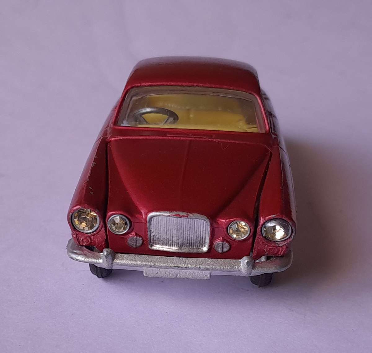 Corgi Toys 238 Jaguar Mk X Saloon In Original Box. 11.5cm.