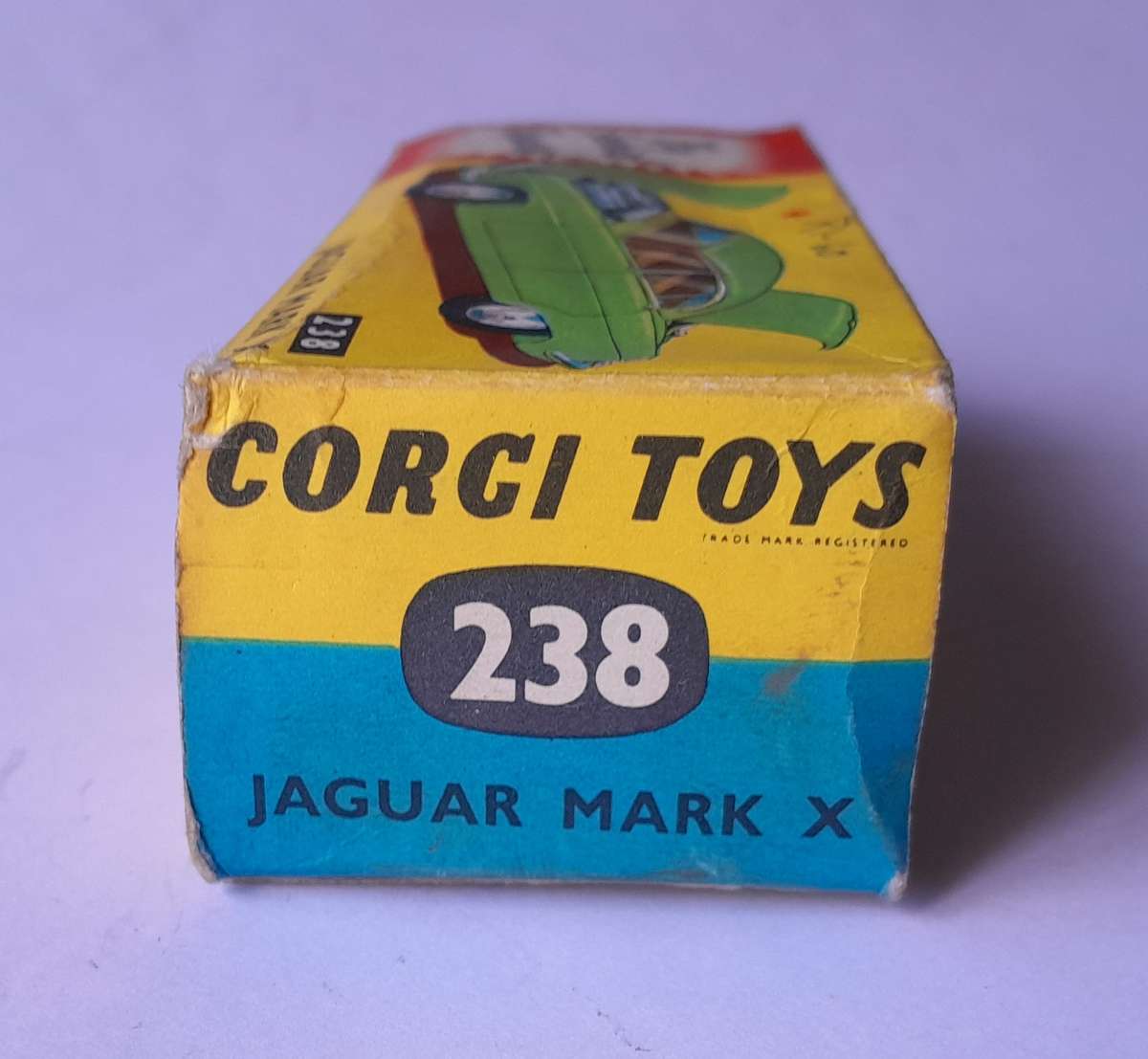 Corgi Toys 238 Jaguar Mk X Saloon In Original Box. 11.5cm.