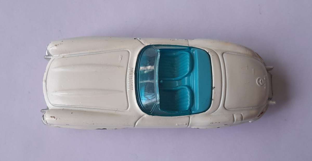 Corgi Toys 303S Mercedes 300SL Roadster In Original Box. 9.5cm.